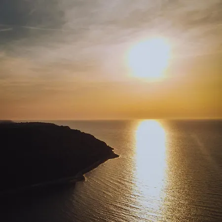 Sosnowa Przystan Z Jacuzzi W Rozewiu - Apartmán *