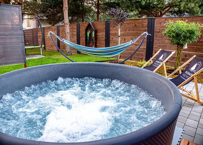 Sosnowa Przystan Z Jacuzzi W Rozewiu - شقة
