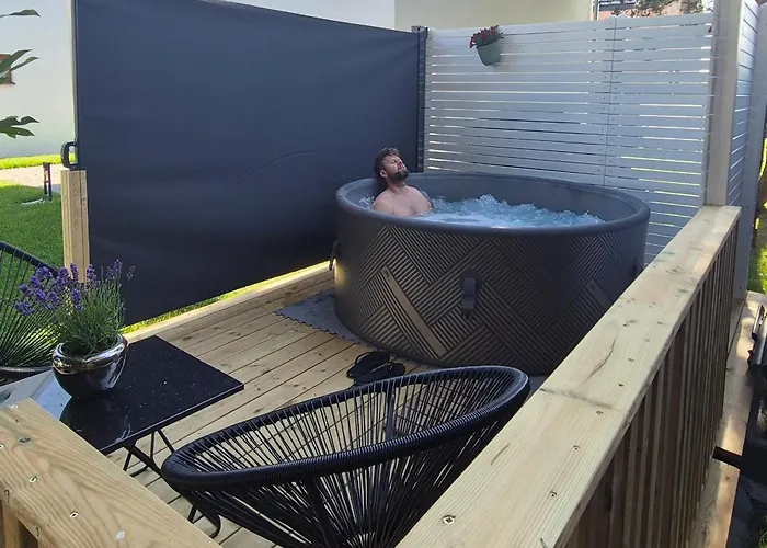 شقة Sosnowa Przystan Z Jacuzzi W Rozewiu - *