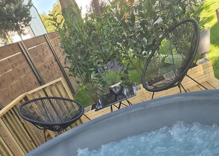 Sosnowa Przystan Z Jacuzzi W Rozewiu - Jastrzębia Góra